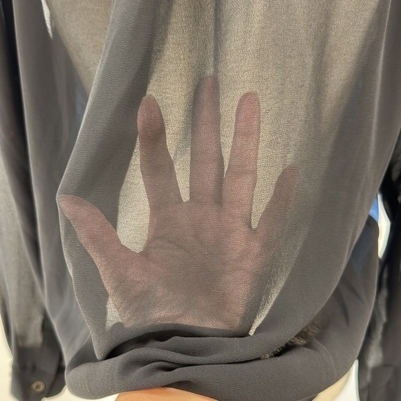 Nollie Contrast Chambray Denim Front Sheer Back Button Front Shirt Top L… - Picture 3 of 14